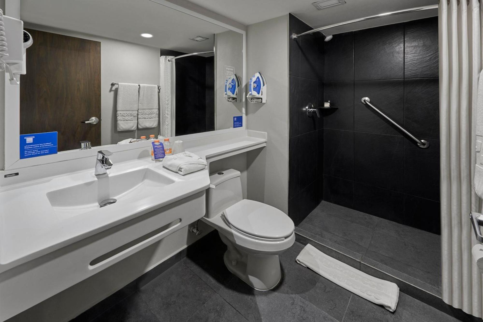 City Express By Marriott Monterrey Norte Exterior photo
